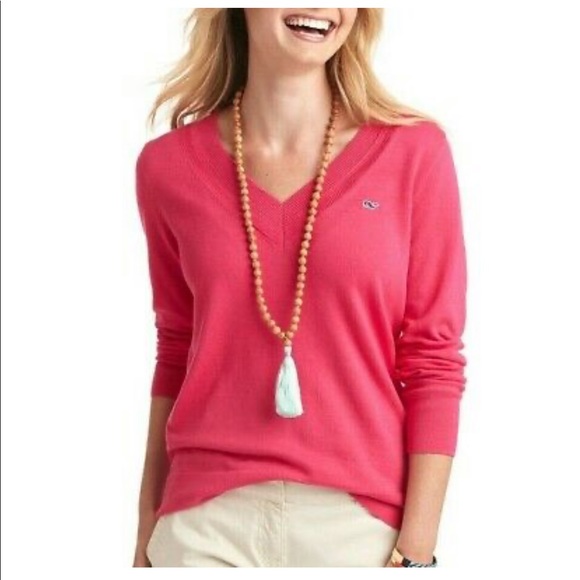 Vineyard Vines Sweaters - Vineyard Vines Size L Heritage V Neck Pink Sweater